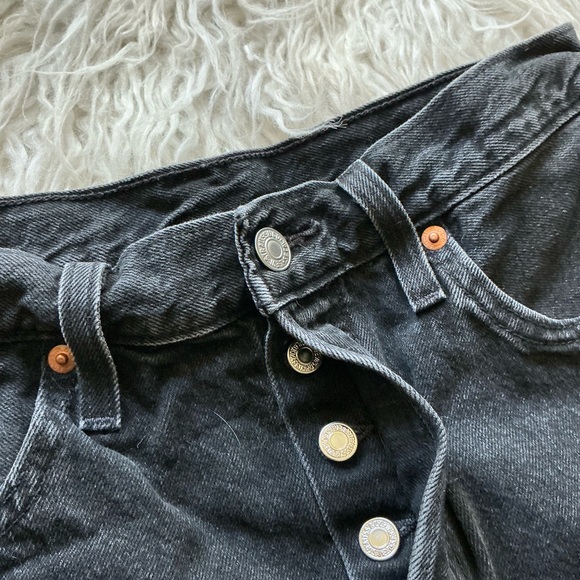 LEVI'S‎ WOMEN'S 501 ORIGINAL DENIM SHORTS - LUNAR BLACK - Picture 3 of 7